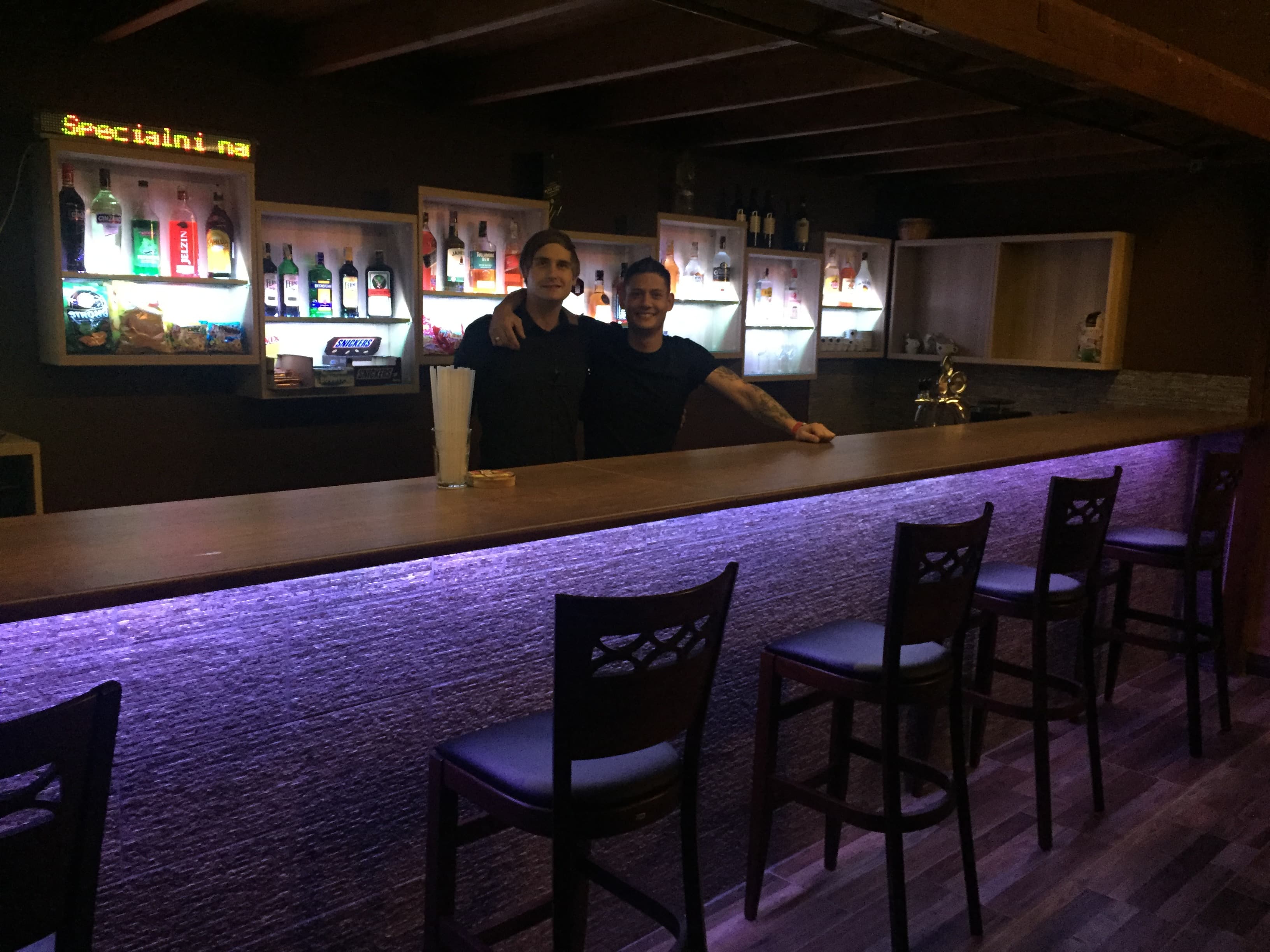 Bar UP — interiér